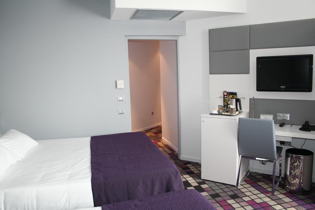 Kyriad Prestige Centre Hotel