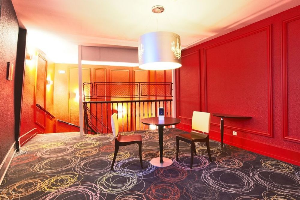Hotel Kyriad Prestige Centre 4*