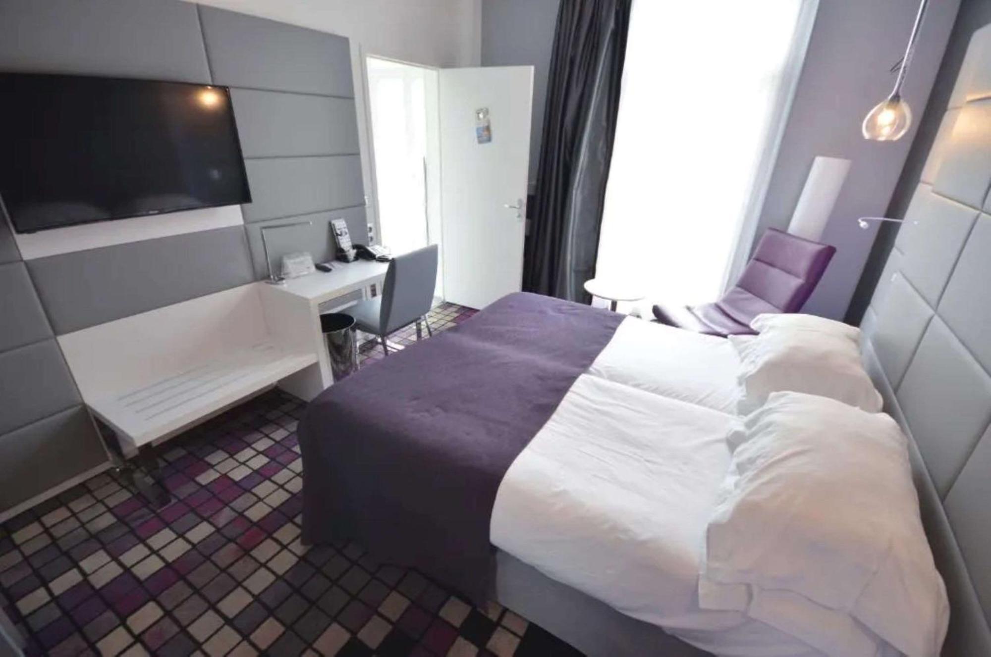 Kyriad Prestige Centre 4*