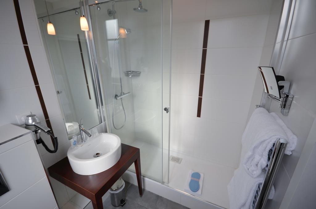 Kyriad Prestige Centre Hotel
